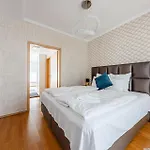 The Horizon- Penthouse 3br With Ac, Location Apartamento