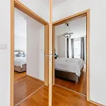 The Horizon- Penthouse 3br With Ac, Location