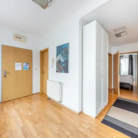 The Horizon- Penthouse 3br With Ac, Location * Budapest