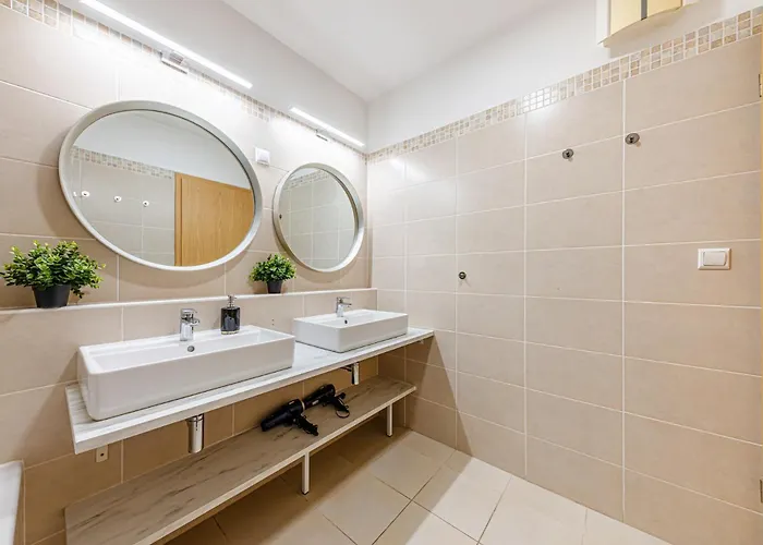 Apartmán The Horizon- Penthouse 3br With Ac, Location Budapešť